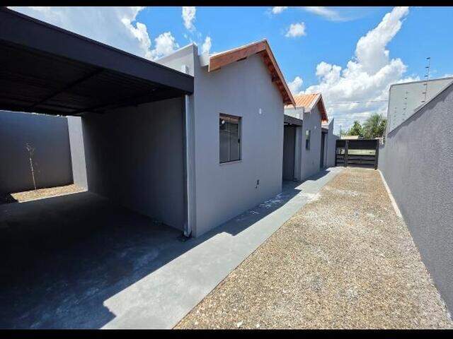 VENDO Casa Térrea em Condomínio