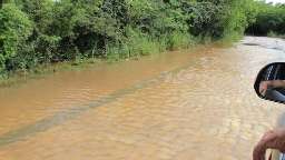 Estrada de acesso ao Balneário Municipal. (Foto: Gláucio Cezar – Jabuty)