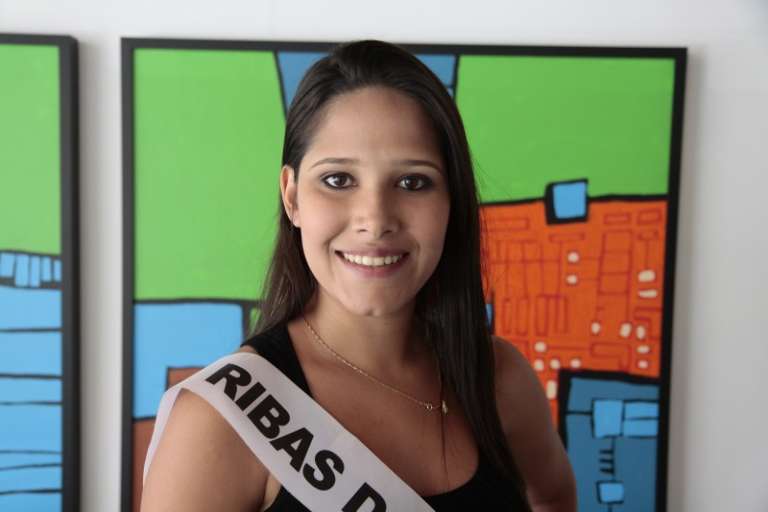 RIBAS DO RIO PARDO - Josiane Luana, 23 anos