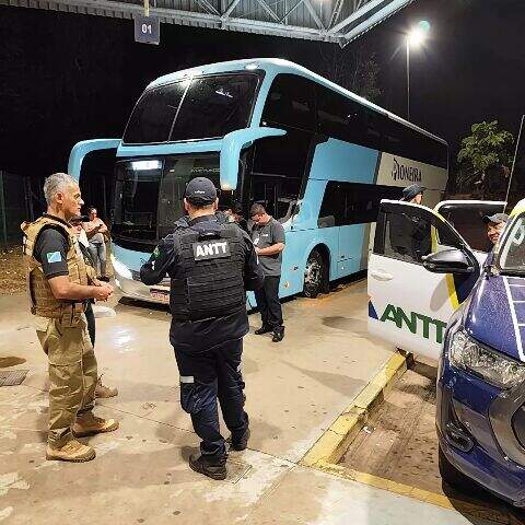"Frota clandestina de ônibus abastece o tráfico e revela o vácuo da fiscalização"