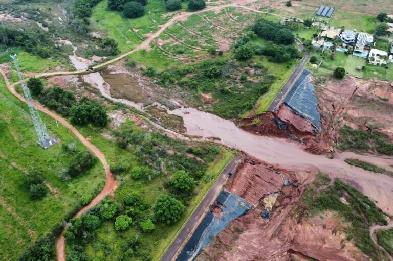 Acessa ao Nasa Park após chuva em Campo Grande (Foto: Osmar Veiga/Campo Grande News)