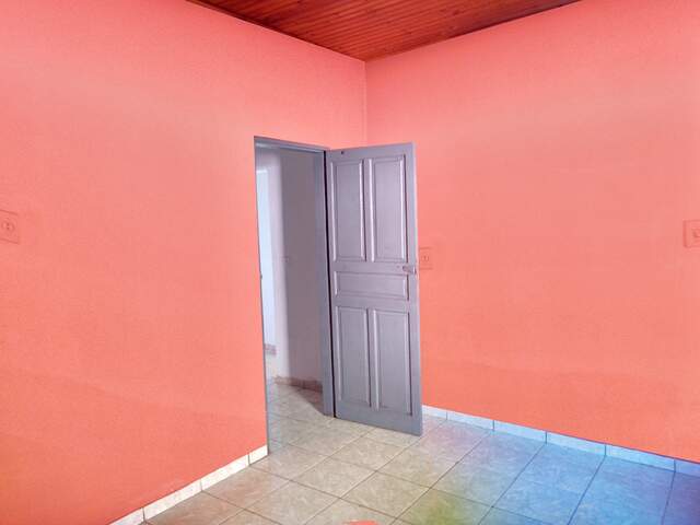 Casa no Vila Rica h&aacute; duas quadras da Av. Cear&aacute; - 67 99292-9002