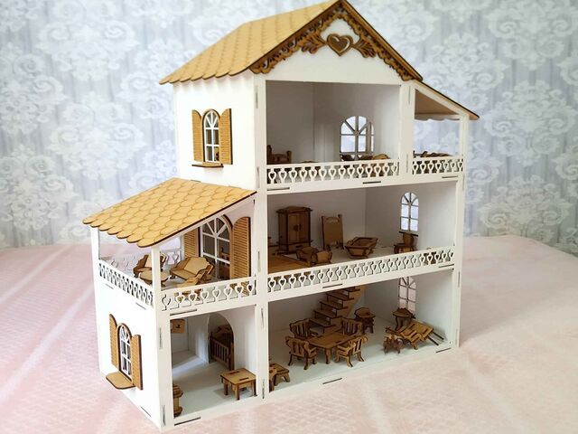 Casa de boneca pintada com 36 móveis