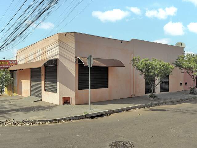 Sal&atilde;o Comercial + sala comercial + Casa &ndash; Esquina - Aero Rancho - (67) 99292-900