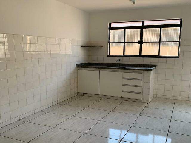 VENDO APARTAMENTO RUA PEDRO CELESTINO