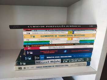Livros de Direito - Lote