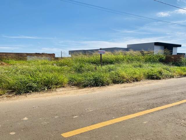 vendo terreno no bairro: Figueira do Parque 