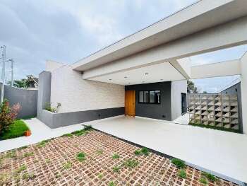 Casa nova com piscina no S&atilde;o Francisco