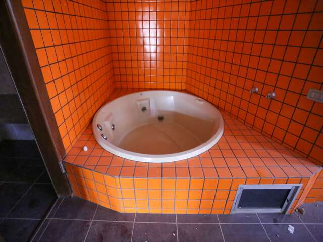 Piscina, port&otilde;es de eleva&ccedil;&atilde;o, Banheiras, portas e muito mais!