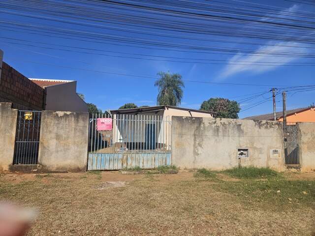 vende se casa no bairro Jardim Tarum&atilde; 