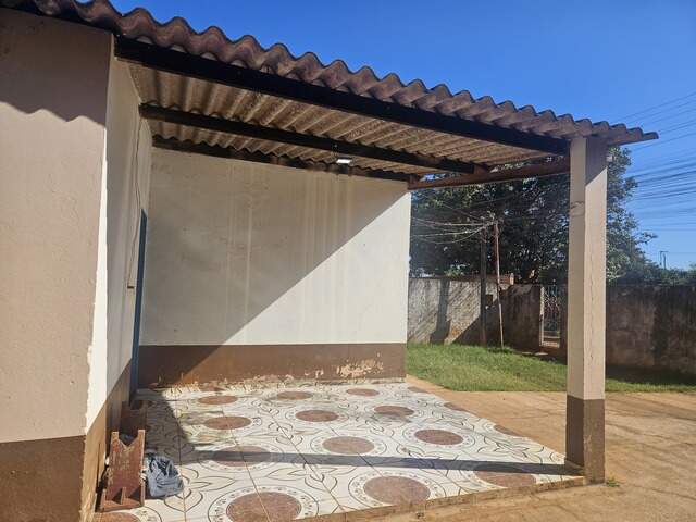 vende se casa no bairro Jardim Tarum&atilde; 