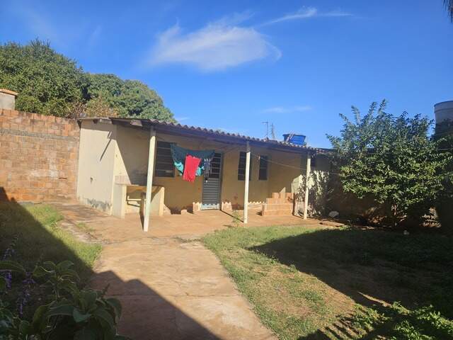 vende se casa no bairro Jardim Tarum&atilde; 