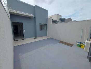 Casa Nova com Fino Acabamento &ndash; Figueiras do Parque