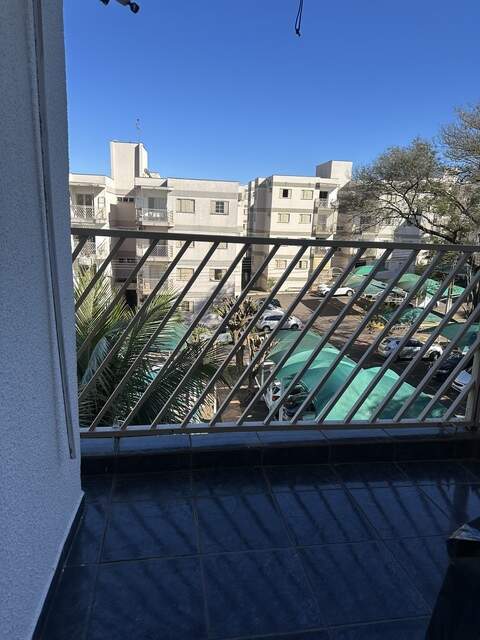 Alugo apartamento - Bairro Monte Castelo 