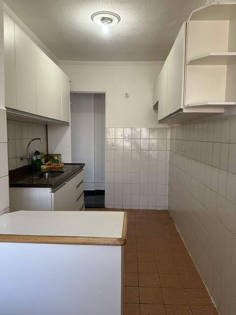 Alugo apartamento - Bairro Monte Castelo 