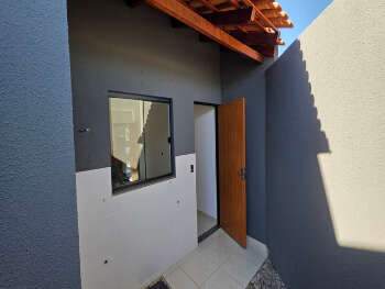 vendo casa t&eacute;rrea individual no Santa Em&iacute;lia 