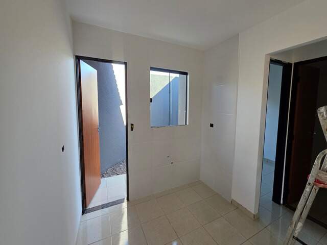 vendo casa t&eacute;rrea individual no Santa Em&iacute;lia 