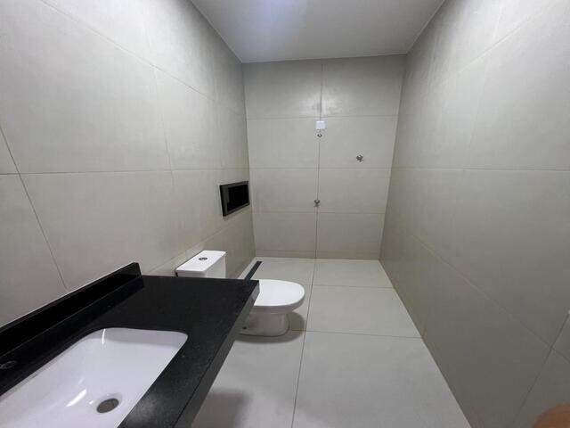 casa t&eacute;rrea no Nova Lima a.c 75m l a.t 150 m