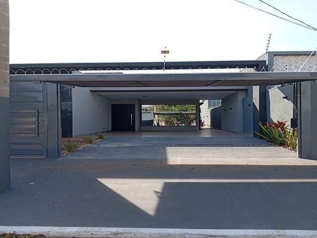 vendo casa terrea Rita Vieira I com piscina aquecida 