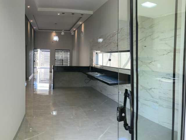 vendo casa t&eacute;rrea no Jardim Aqu&aacute;rio 