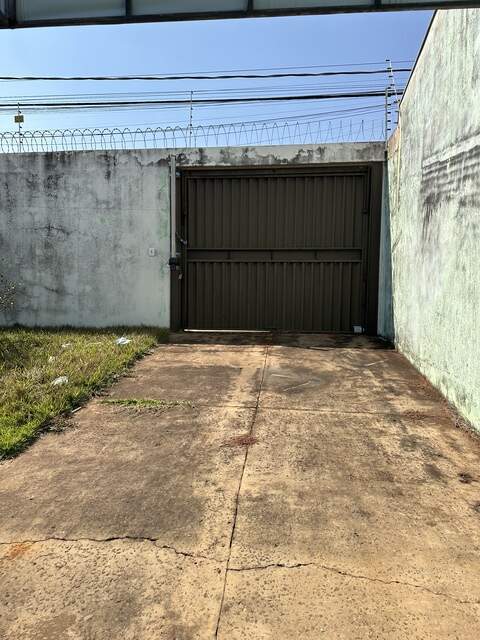 Vendo casa comercial, casa + sal&atilde;o 