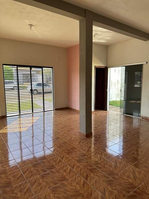 Vendo casa comercial, casa + sal&atilde;o 