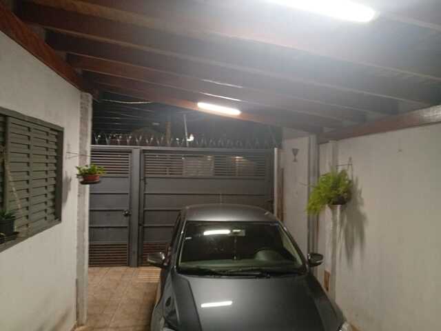 vendo casa usada no Jockey Clube 