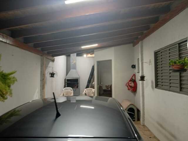 vendo casa usada Jockey Clube 