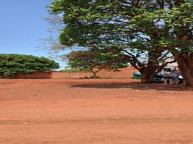 Terreno pronto para construir. Aproveite o pre&ccedil;o asfalto chegando
