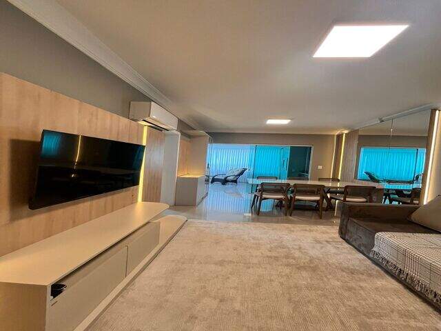 Vendo maior apart. com Terraço no Centro de Balneario Camboriú,SC