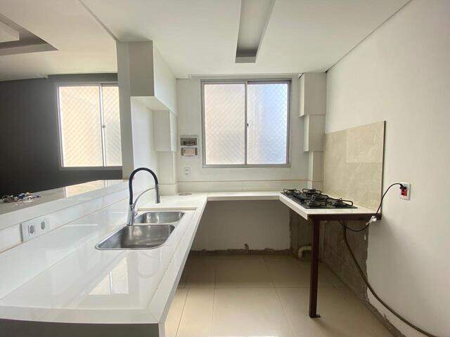 Apartamento reformado Castelo Di Napoli