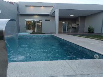 CASA MODERNA COM PISCINA E ÁREA GOURMET