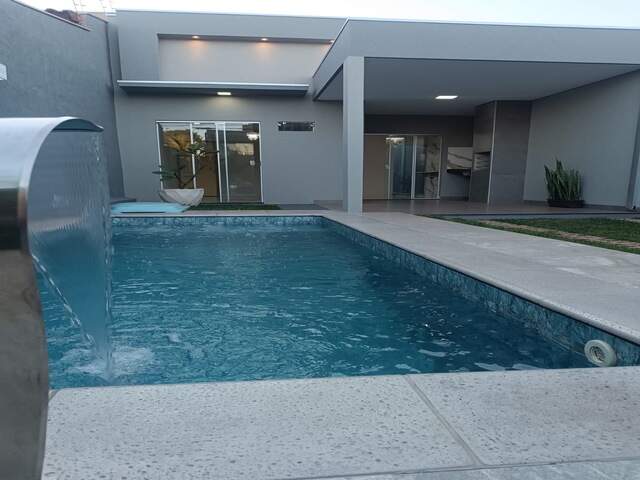 CASA MODERNA COM PISCINA E &Aacute;REA GOURMET