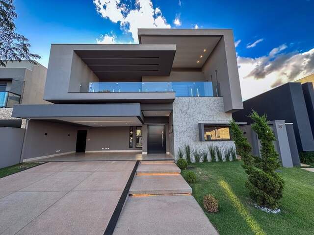 Sobrado Alto Padrão com 3 suítes no Alphaville IV