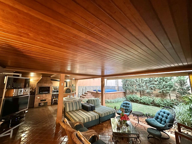 Sobrado em condom&iacute;nio no Vancouver Residence com 3 su&iacute;tes no Ch&aacute;cara Cachoeira