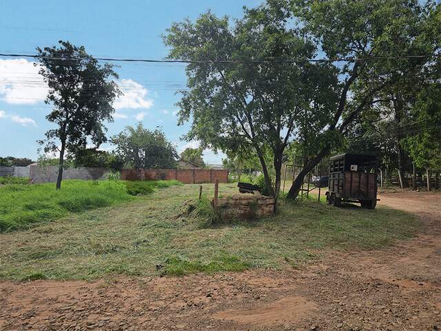 Terreno de esquina 14,10 x 30,68 m Vivendas do Parque - (67) 99292-9002