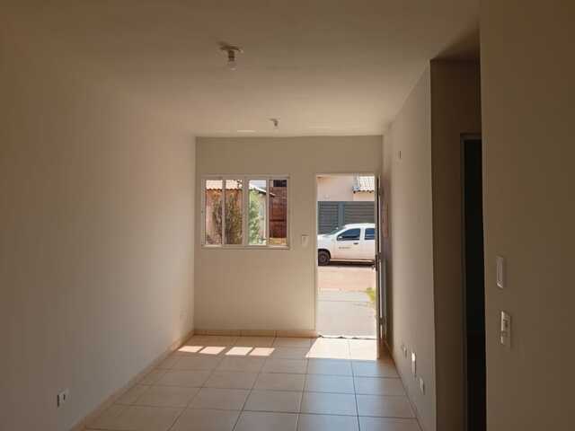 Casa em Condomínio no Centenário