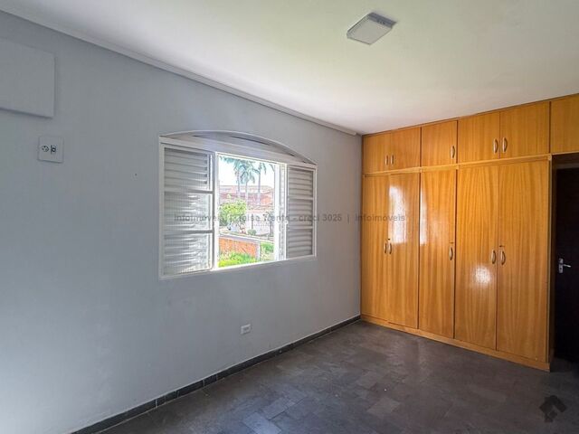 Oportunidade de com&eacute;rcio pr&oacute;x. ao Comper Itanhang&aacute; - Excelente localiza&ccedil;&atilde;o