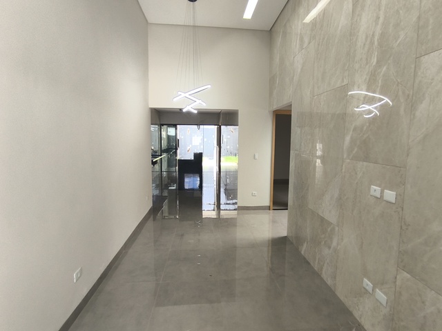 Casa com 03 su&iacute;tes &agrave; venda no Rita Vieira - Piscina e &Aacute;rea Gourmet