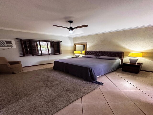 Sobrado em Condom&iacute;nio &agrave; venda, com 4 dormit&oacute;rios e piscina, no Jardim Bela Vista