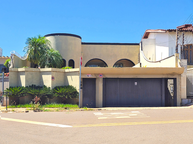 Sobrado de esquina - Av. Rodolfo Jose Pinho – Jd. São Bento - (67) 99292-9002