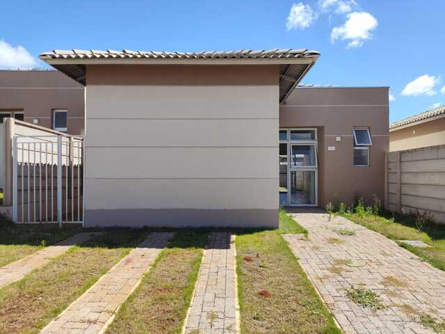 Casa em condom&iacute;nio fechado &agrave; venda no Parque dos Novos Estados com 3 quartos