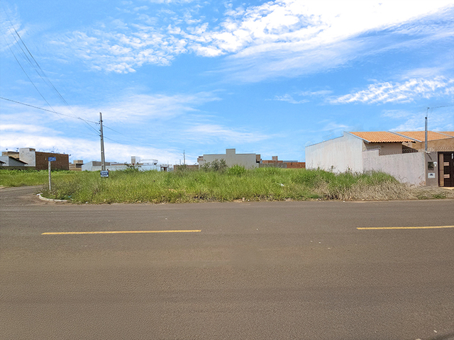 Excelente Terreno de esquina 455m&sup2; - Figueira do Parque - Cess&atilde;o R$ 120.000,00 