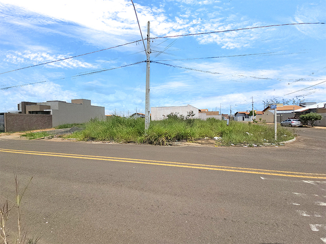 Excelente Terreno de esquina 455m&sup2; - Figueira do Parque - Cess&atilde;o R$ 120.000,00 