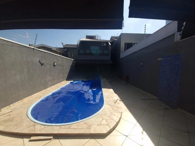 SOBRADO COM 3 SU&Iacute;TES I PISCINA AQUECIDA I ENERGIA SOLAR I CARAND&Aacute; BOSQUE