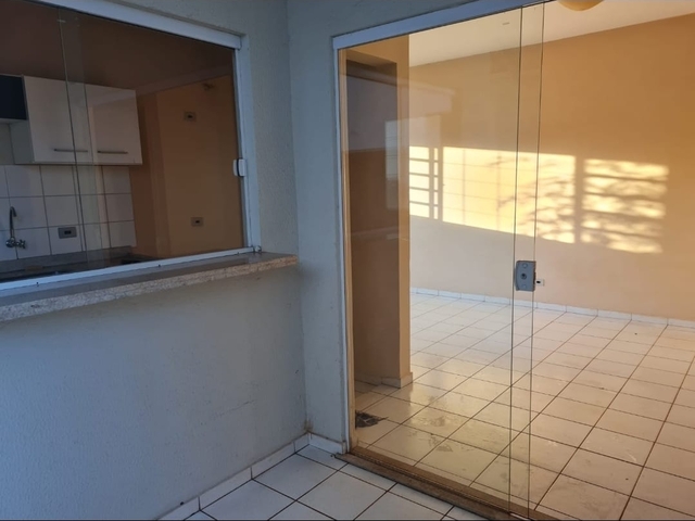 VENDE-SE em RESIDENCIAL LAGO DI MONATE