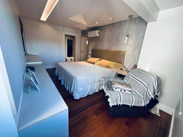 Mais que um Apartamento 220 m&sup2; no Grand Tower | 3 Su&iacute;tes + 3 Vagas