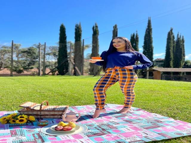 Pijama Feminino com Manga Longa e Cal&ccedil;a Reta Estampada de Xadrez