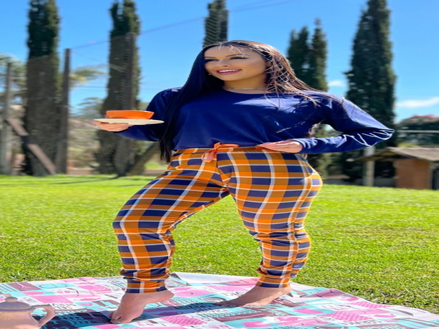 Pijama Feminino com Manga Longa e Cal&ccedil;a Reta Estampada de Xadrez