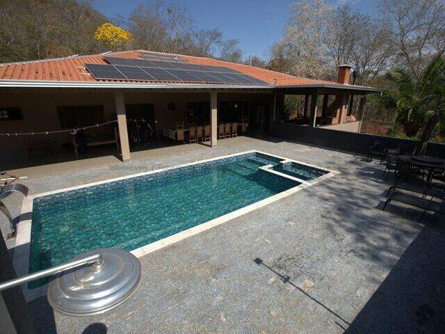 Ch&aacute;cara &agrave; Venda na Regi&atilde;o de Piraputanga &ndash; Fundo com o Rio Aquidauana